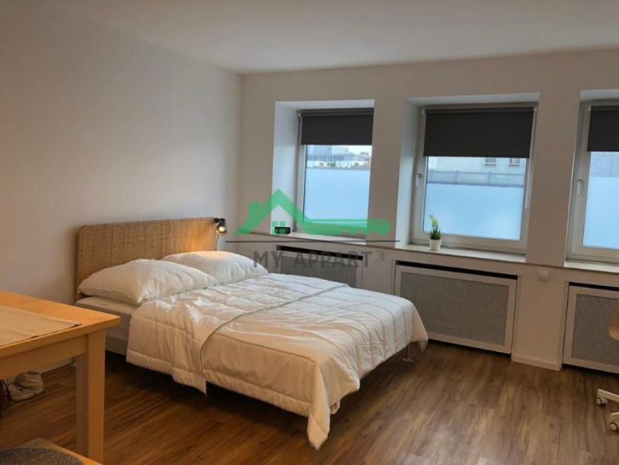 Location Appartement PARIS 10EME ARRONDISSEMENT 1 056 €