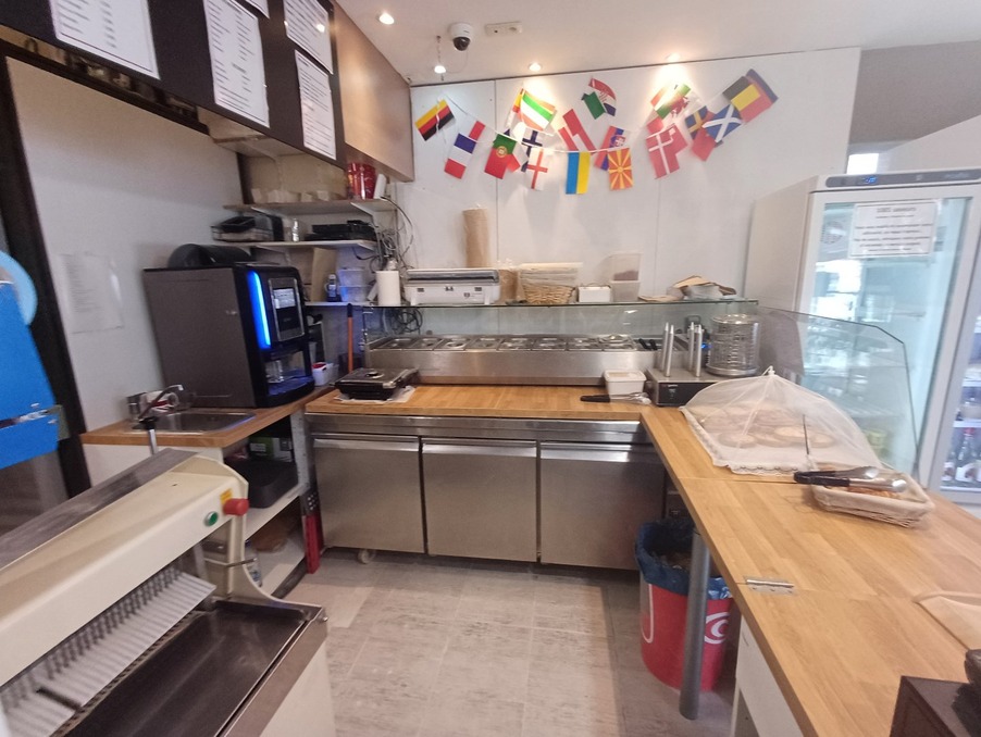 Vente Local URRUGNE  149 800 €