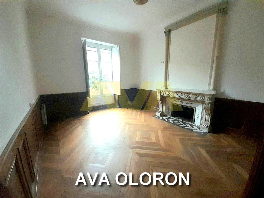 Location Appartement Oloron-Sainte-Marie  600 €