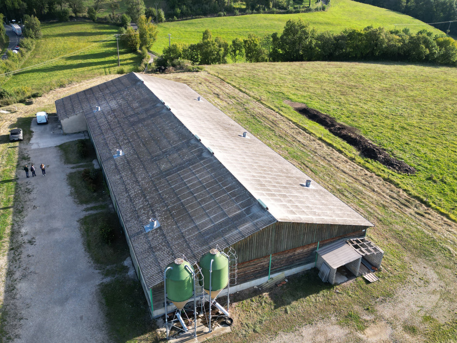 Vente Local Espalion  274 000 €
