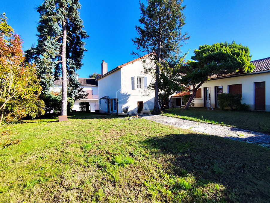 Vente Maison Saint-Laurent-de-Céris  128 400 €