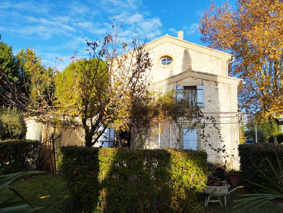 Vente Neuf PERNES LES FONTAINES  930 000 €