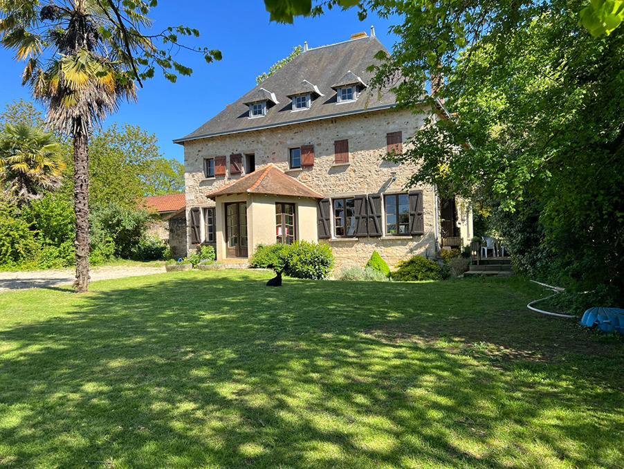 Vente Maison Le Vigeant  275 600 €