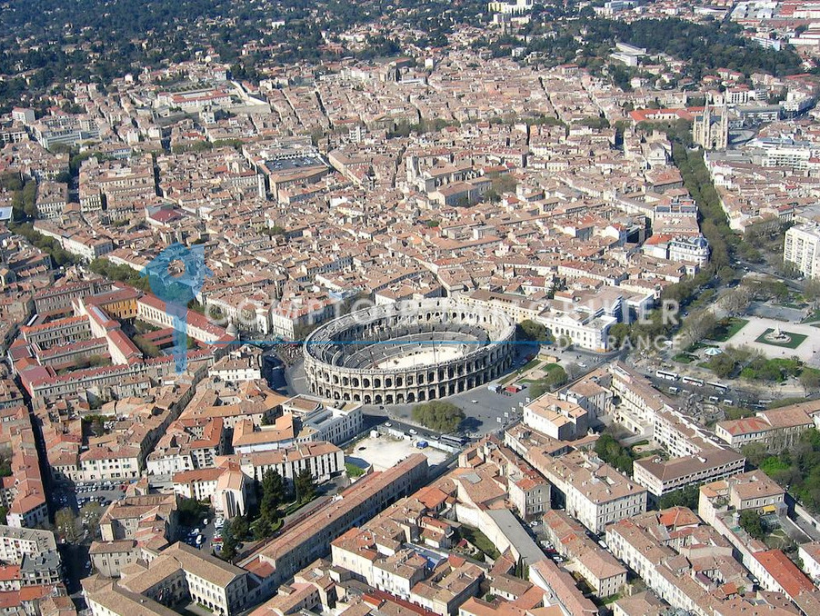 Vente Local Nîmes  130 000 €