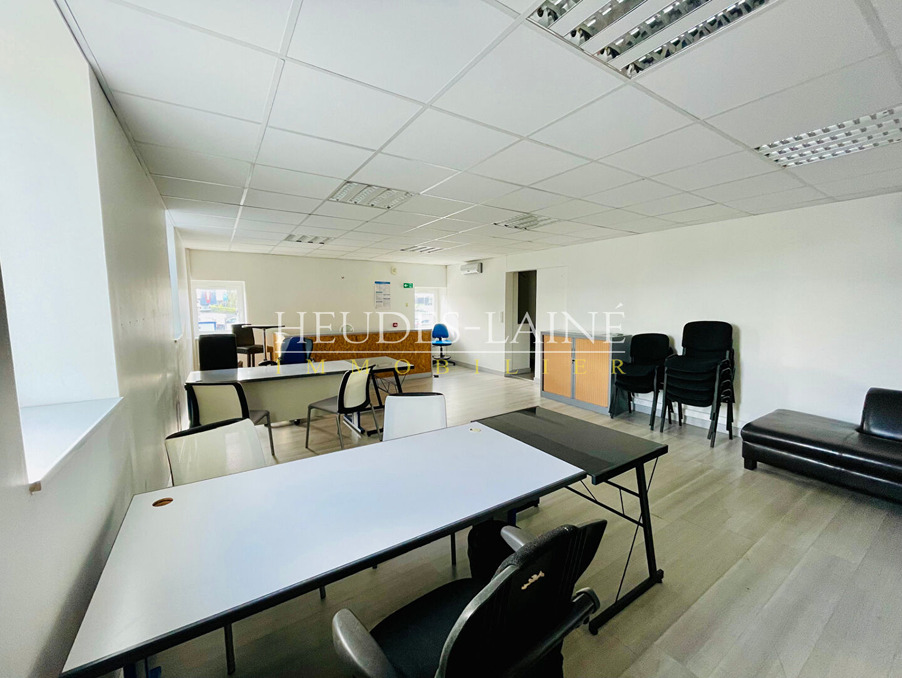 Location Local Saint martin des champs  600 €
