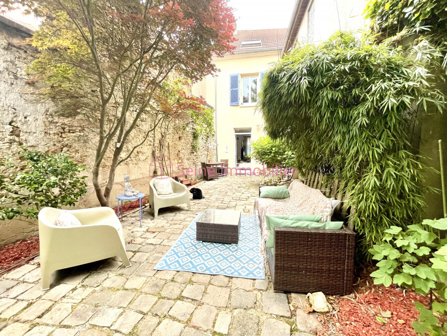 Vente Maison VERRIERES LE BUISSON  799 000 €
