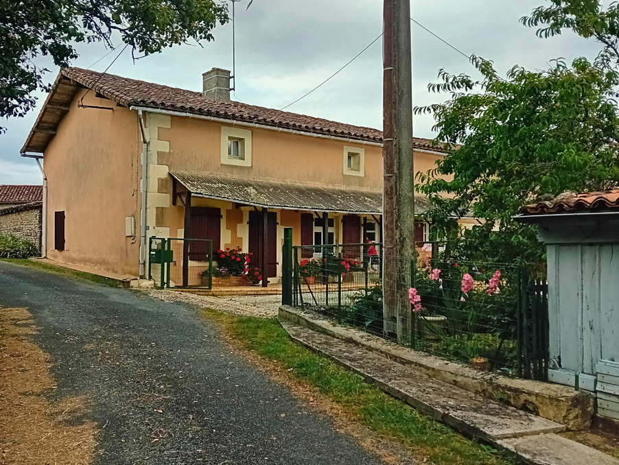 Vente Maison Le Bouchage 86 000 €