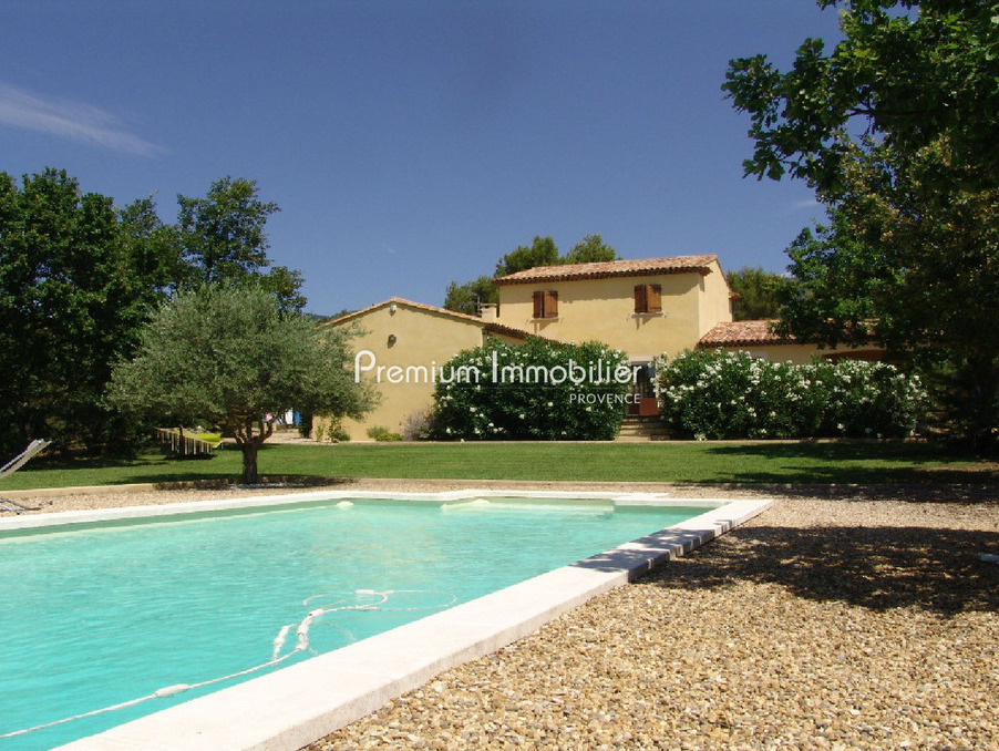 Location Maison Cucuron 4 300 €