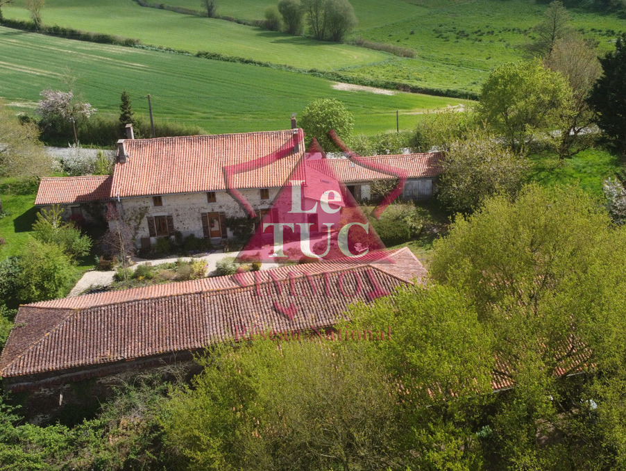 Vente Maison Bressuire  313 500 €