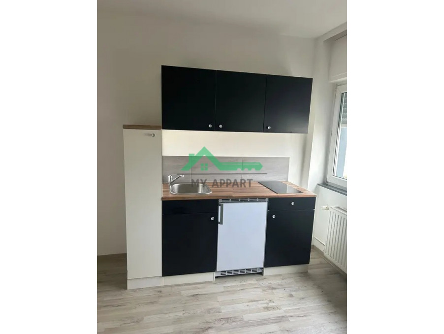 Location Appartement PARIS 12EME ARRONDISSEMENT  650 €