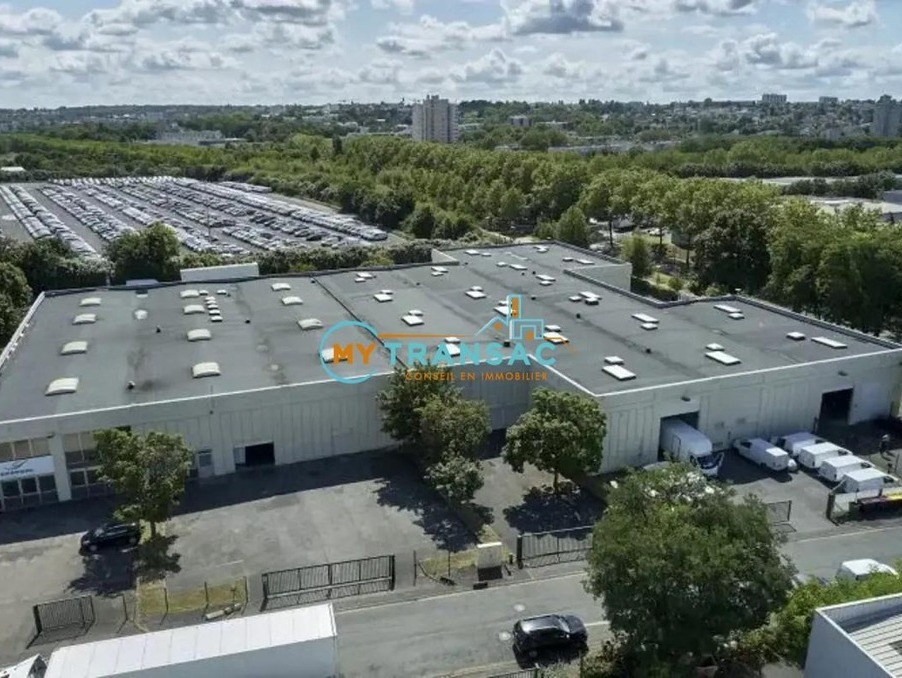 Location Local Valenton 6 305 €