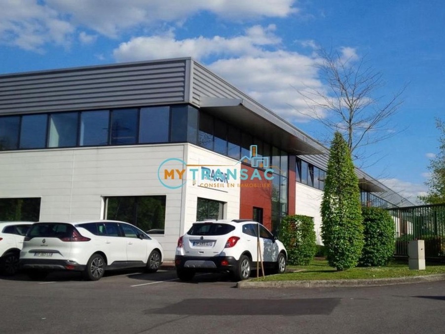 Location Local Lisses 7 768 €