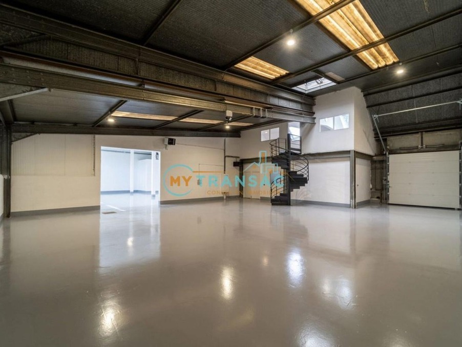 Location Local Évry-Courcouronnes 2 220 €