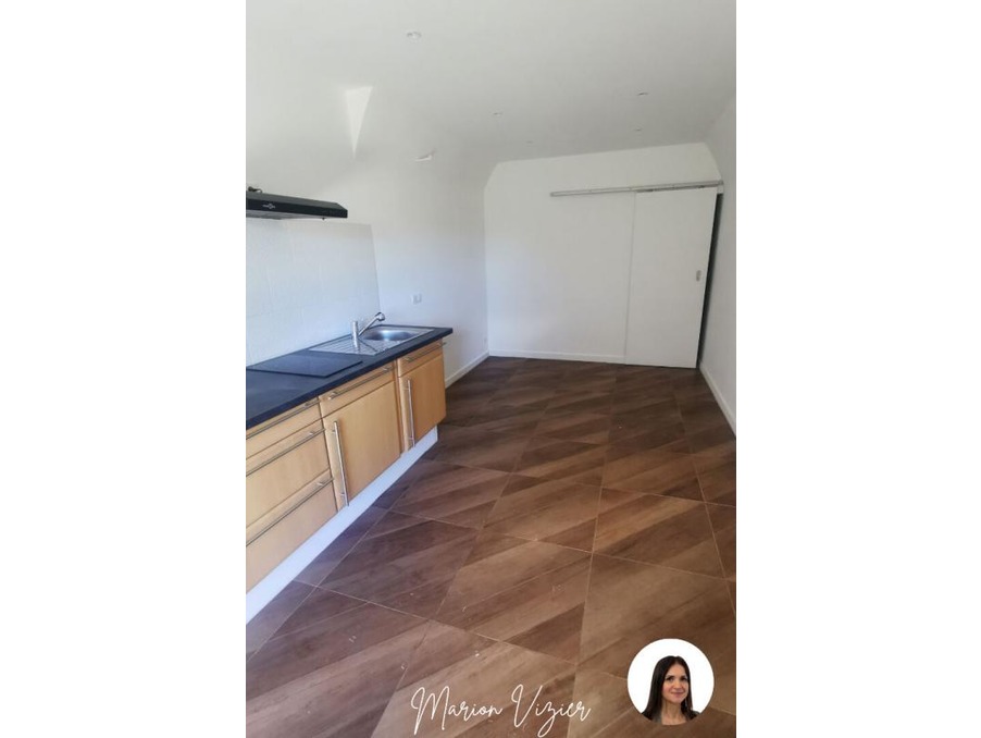 Location Appartement Callas  320 €