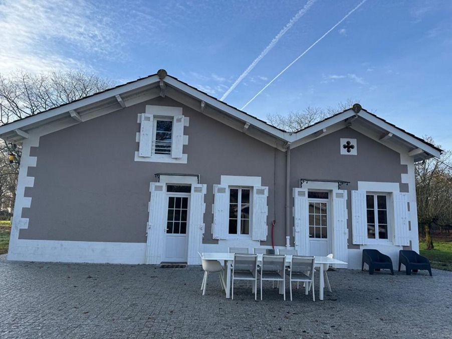 Location Maison Le Barp 1 950 €