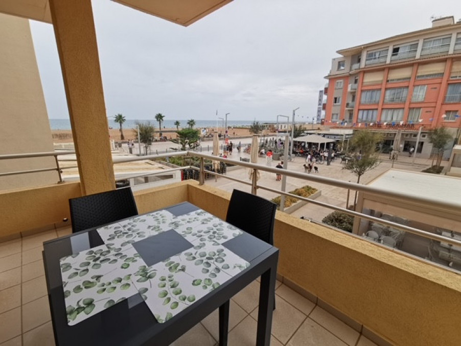 Location Appartement VALRAS PLAGE  400 €