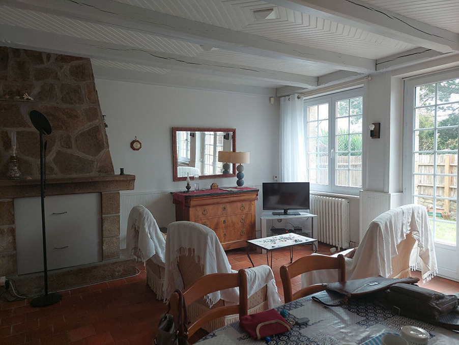 Location Maison Larmor-plage  920 €