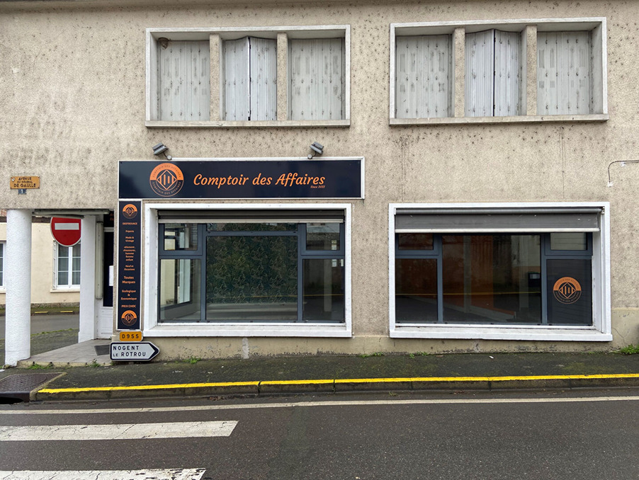 Location Local Brou  670 €