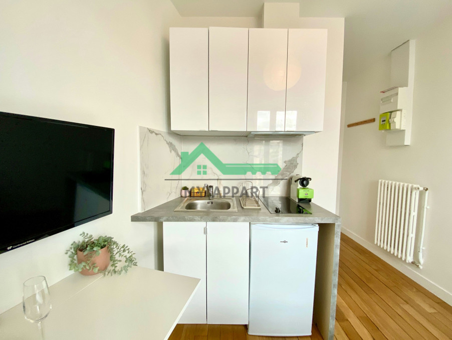 Location Appartement PARIS 16EME ARRONDISSEMENT  630 €
