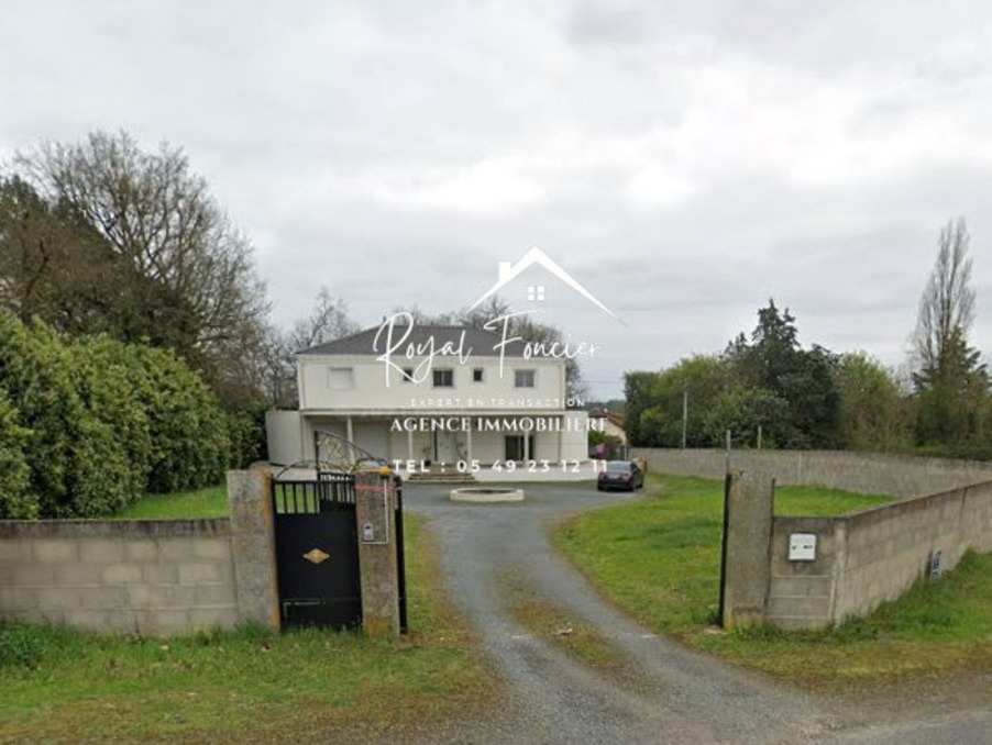Vente Maison Naintré  415 000 €