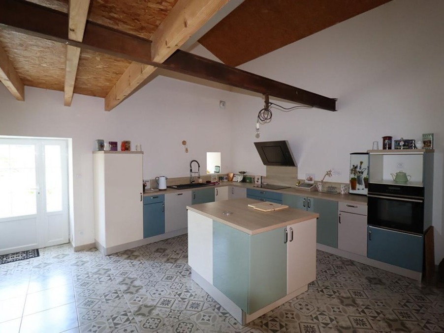Vente Maison La Foye-Monjault  331 520 €
