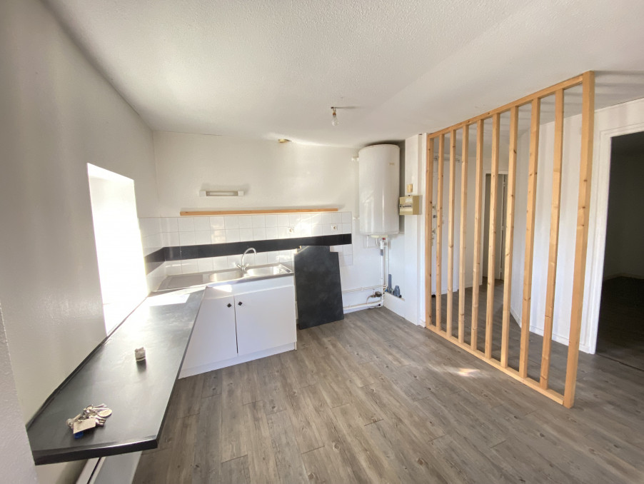 Location Appartement LANGOGNE  325 €
