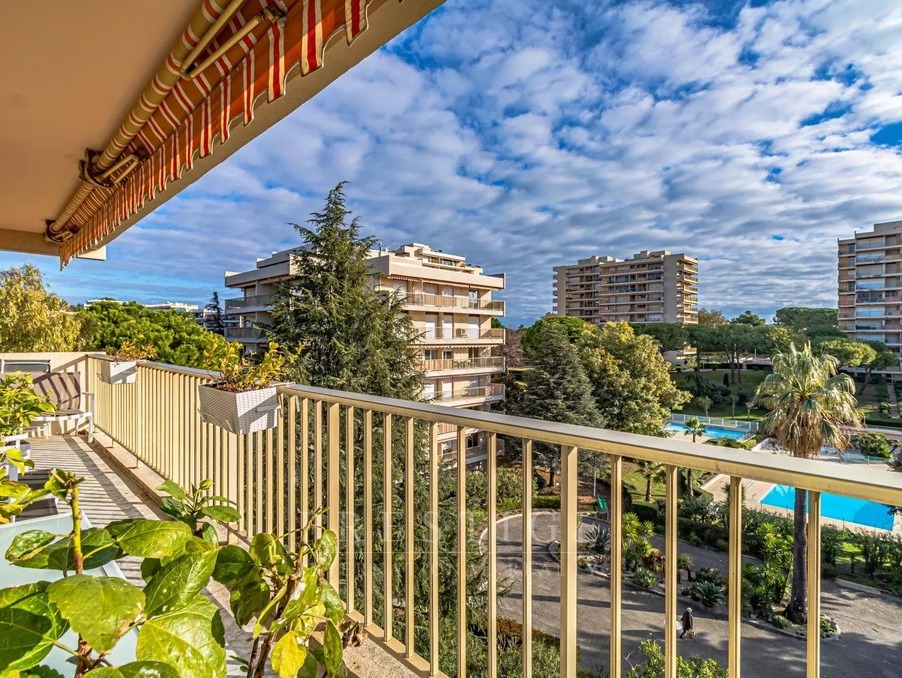 Vente Appartement Juan-les-Pins  650 000 €
