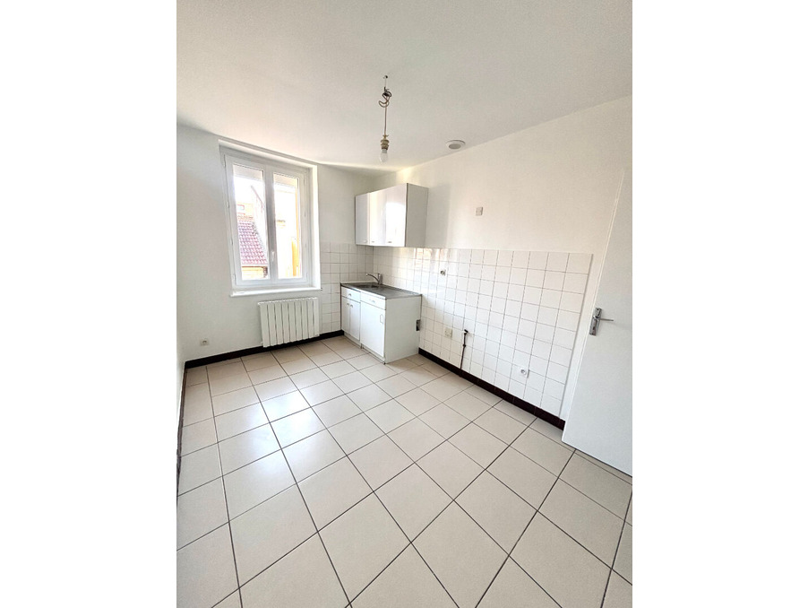 Location Appartement Montceau les mines  398 €