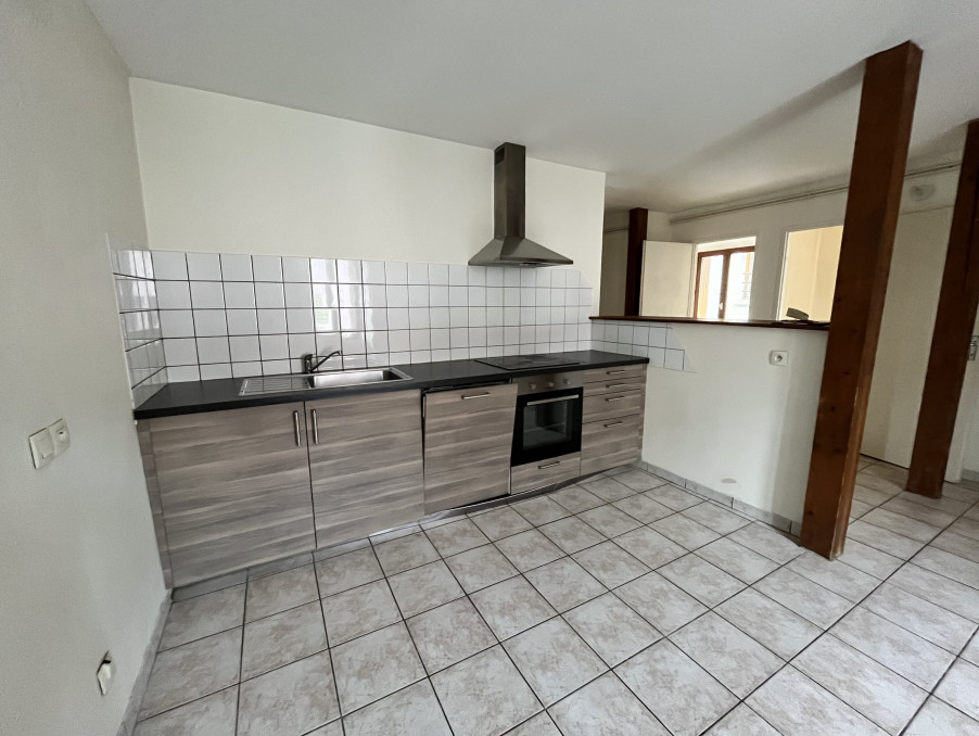 Location Appartement LA MURE  500 €