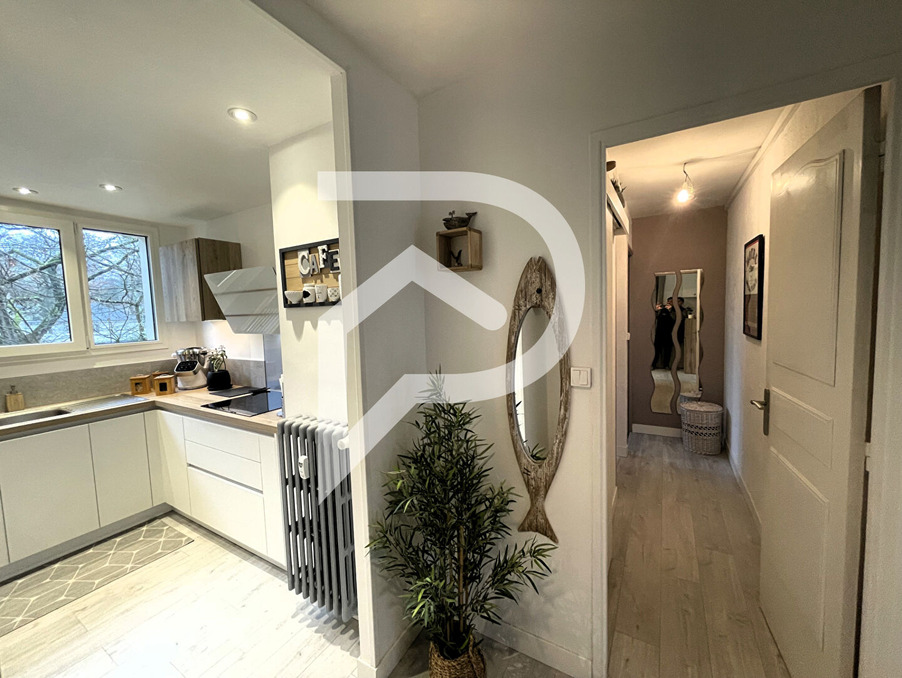 Vente Appartement Avrille  294 000 €