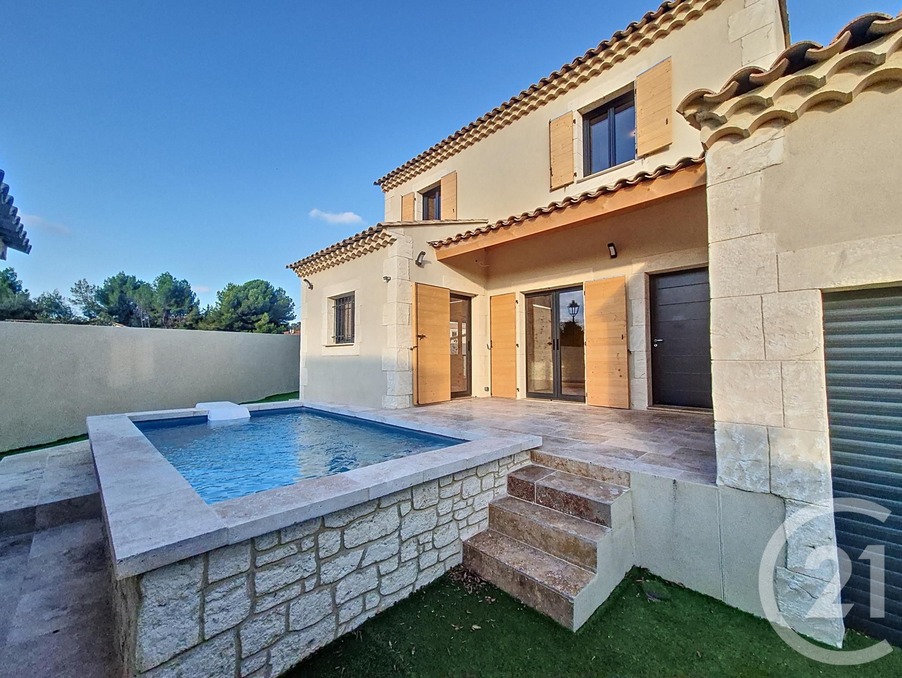 Vente Maison Mouries  580 000 €