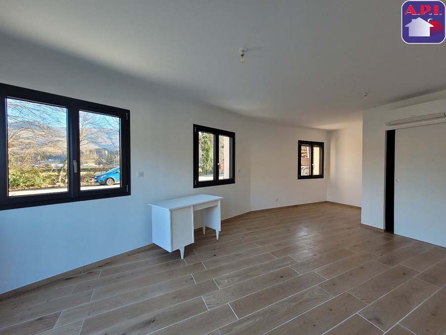 Location Local SAINT PAUL DE JARRAT  550 €