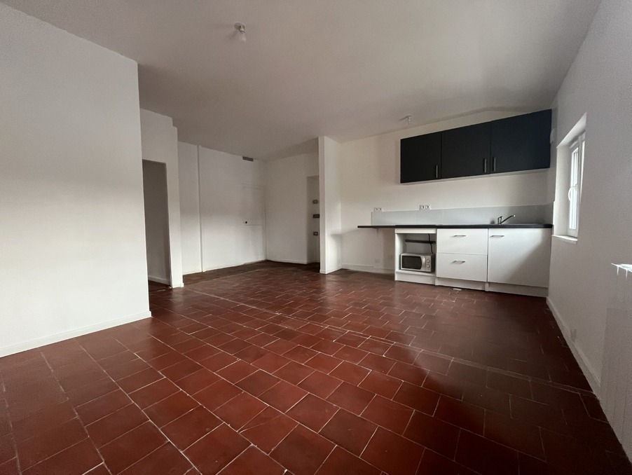 Location Appartement BEZIERS  530 €