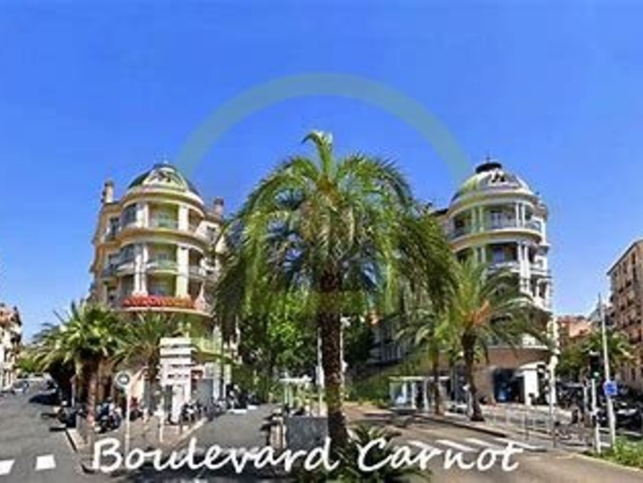 Vente Local CANNES  290 000 €
