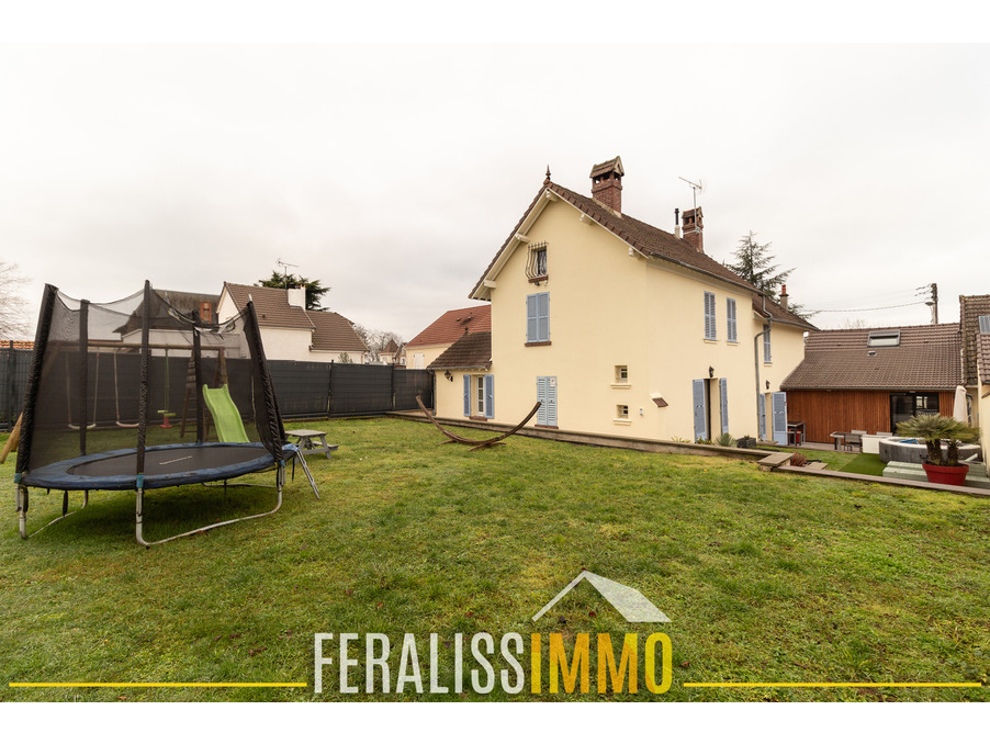Vente Maison Éragny  649 900 €