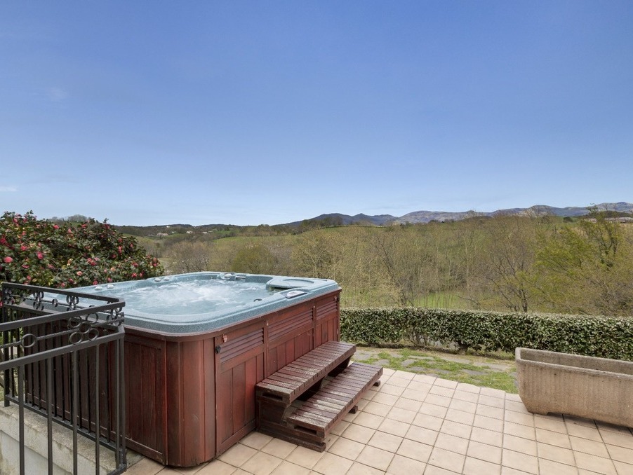 Vente Maison SARE  889 000 €
