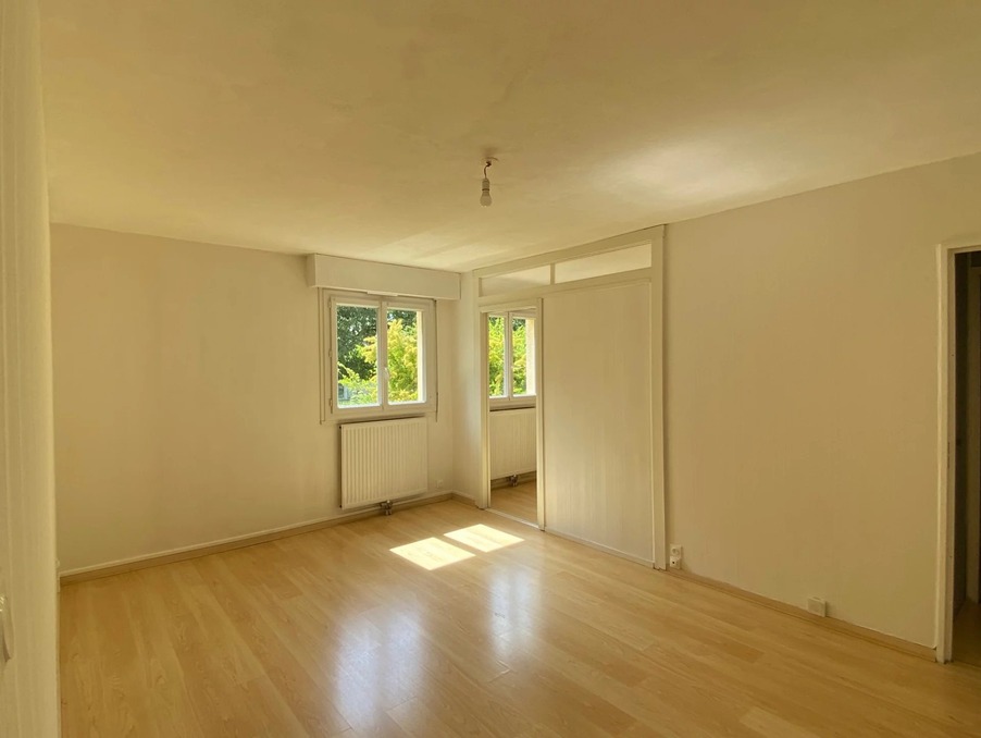 Location Appartement Montceau-les-Mines  449 €