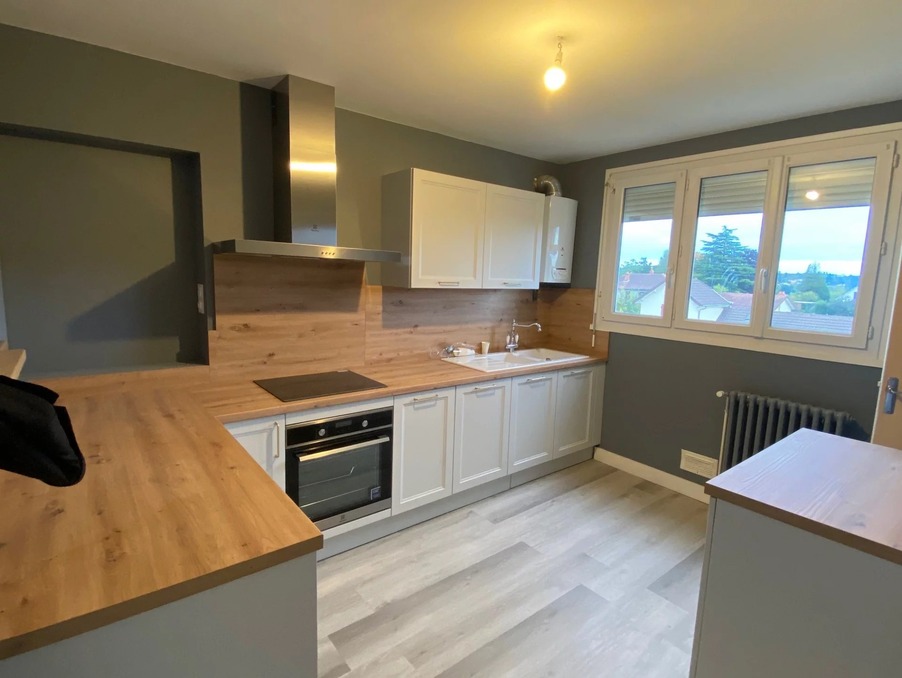 Location Appartement Montceau-les-Mines  540 €