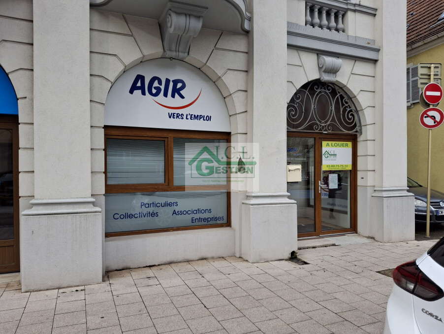 Location Local CERNAY 1 000 €