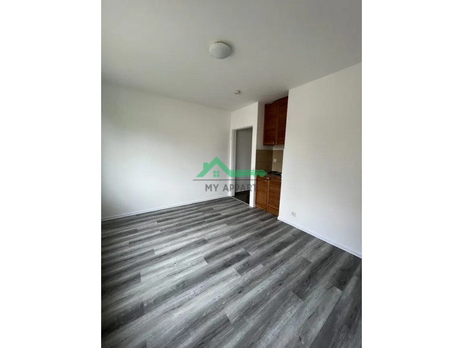 Location Appartement PARIS 12EME ARRONDISSEMENT  670 €
