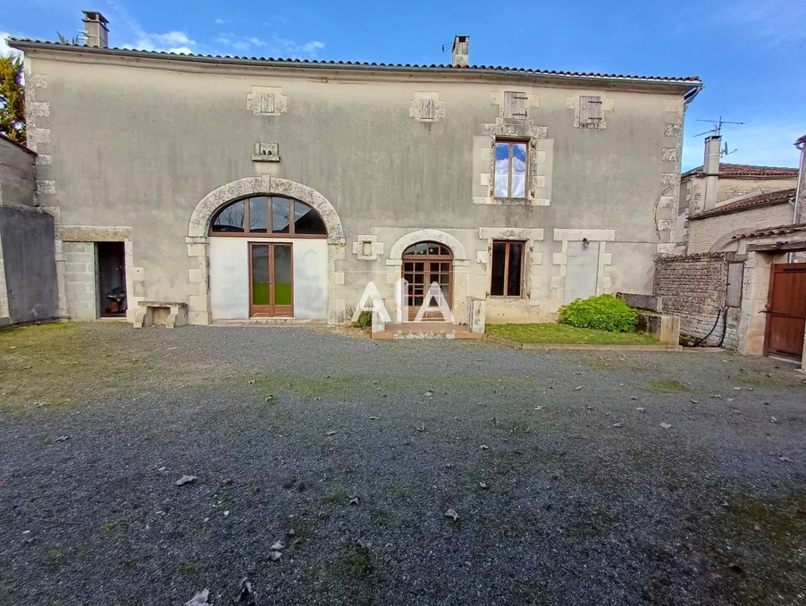 Vente Maison Courcôme  155 150 €