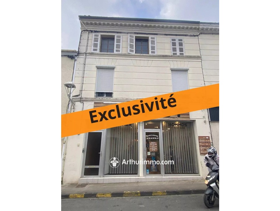 Vente Immeuble Matha  119 000 €