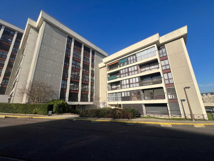 Vente Appartement LES MUREAUX  169 000 €