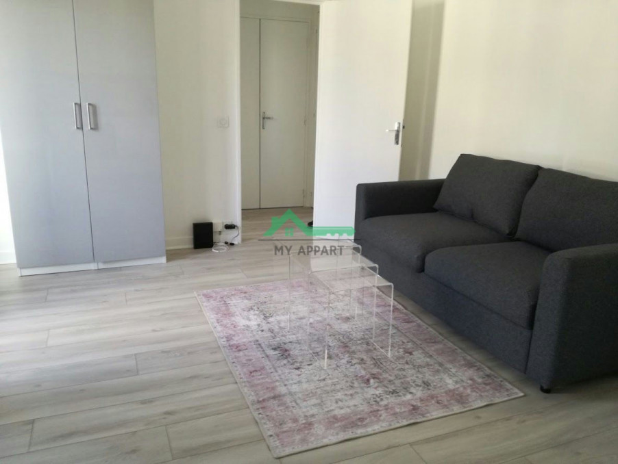 Location Appartement PARIS 4EME ARRONDISSEMENT  995 €