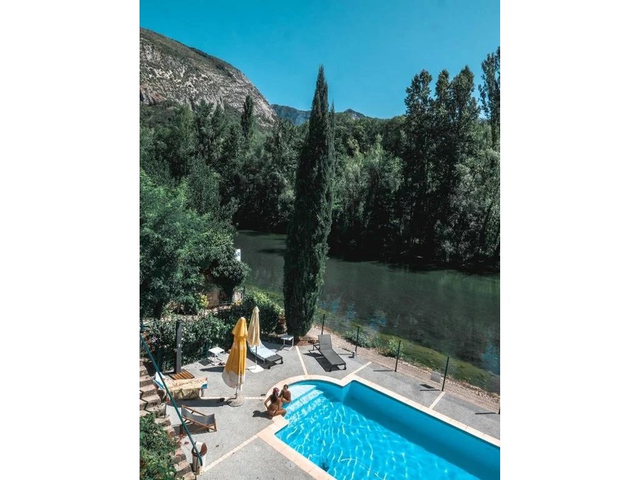 Vente Local Pont-en-Royans  472 500 €