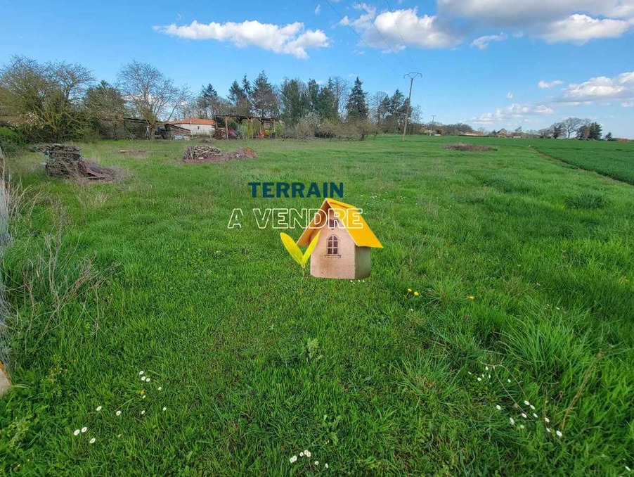 Vente Terrain NEUVILLE DE POITOU 64 000 €