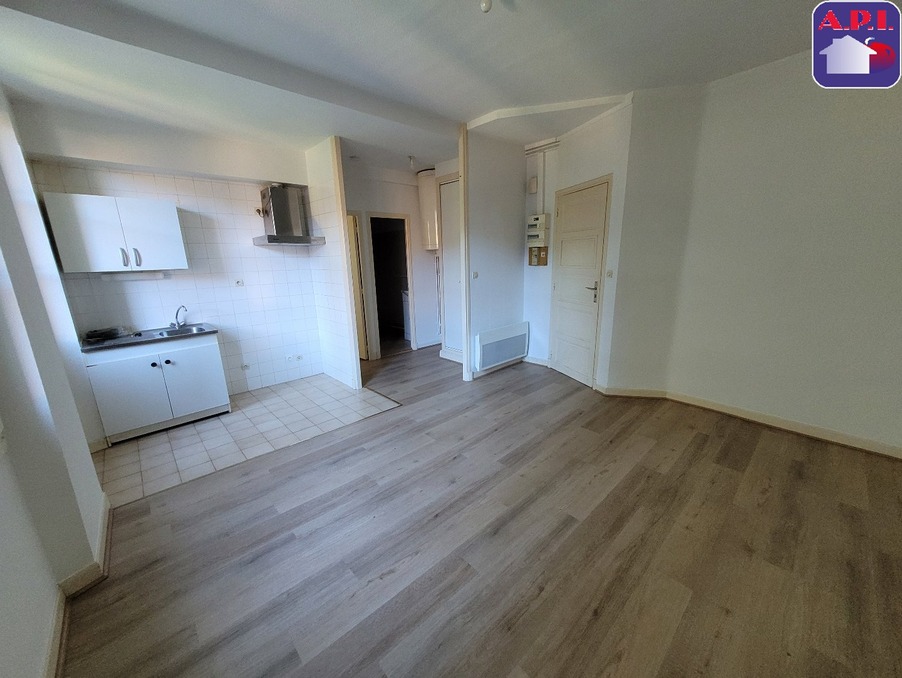Location Appartement PRAT BONREPAUX  360 €