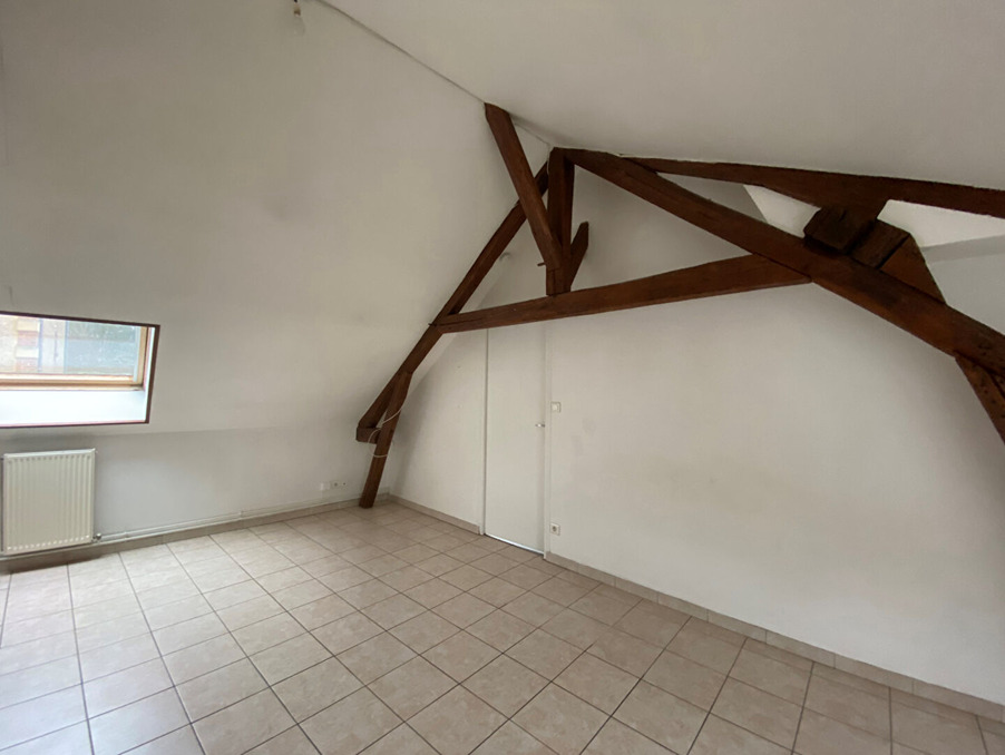 Location Appartement Brou  345 €