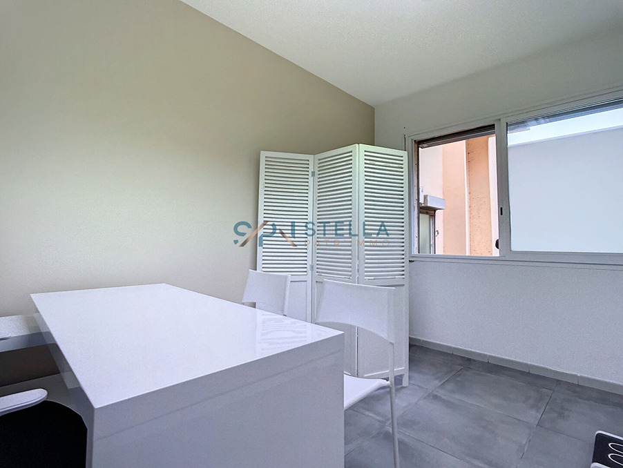 Location Professionnel Ajaccio  390 €
