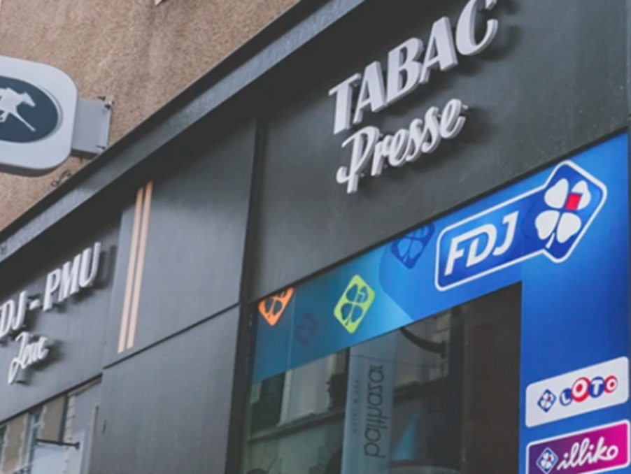 Vente Local Cambrai  162 000 €